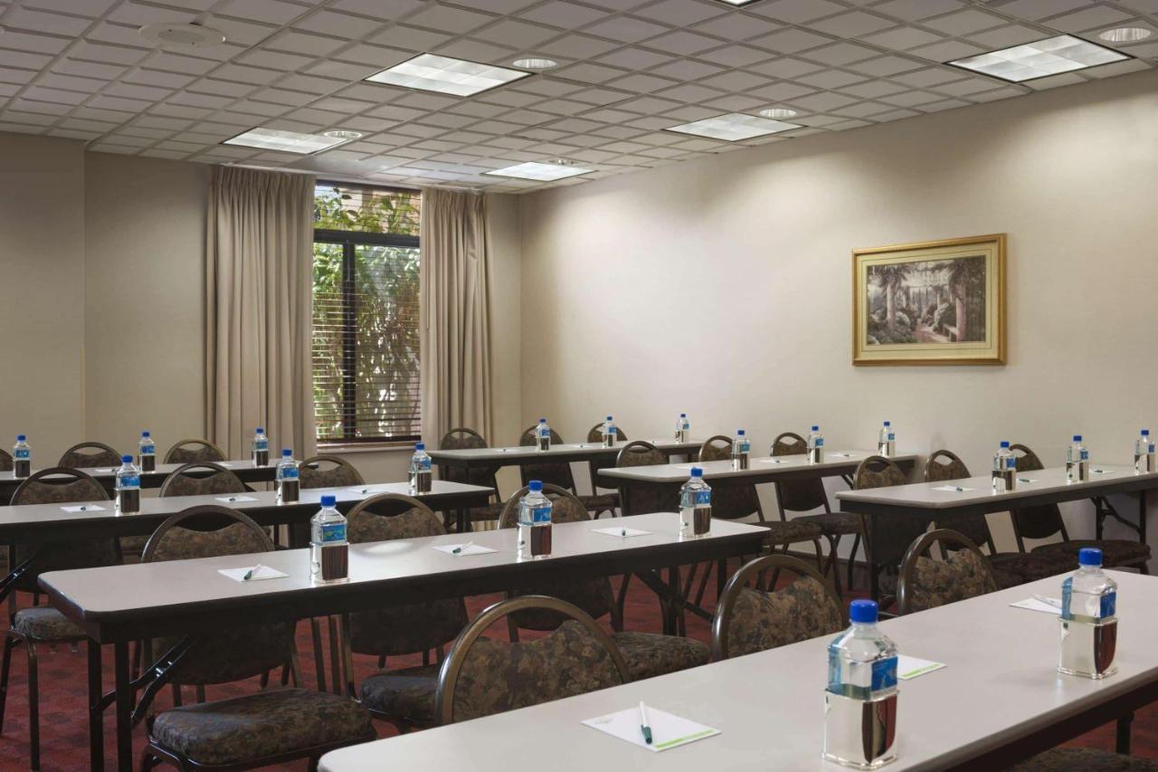 Wingate By Wyndham Chicago Schaumburg Hotel Екстериор снимка